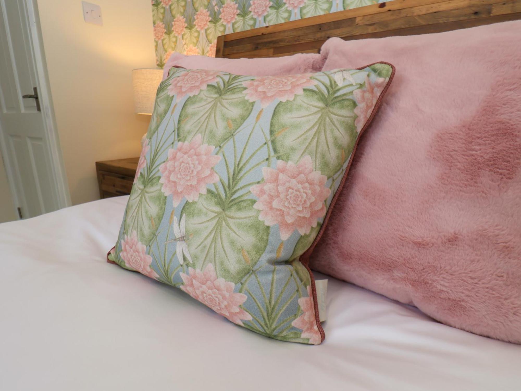 Esk Side Holiday home *